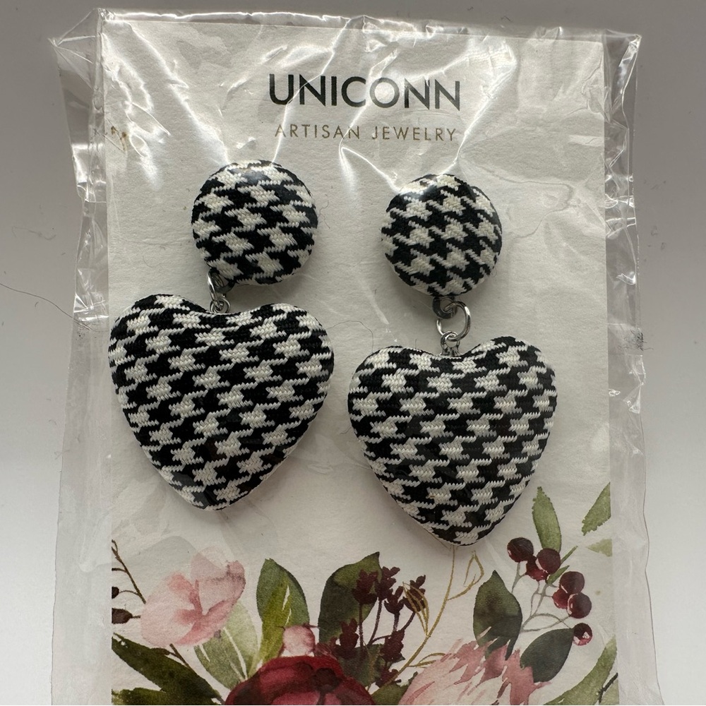 Black & White Houndstooth Heart Drop Earrings